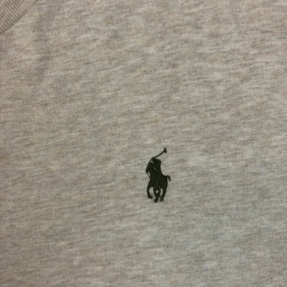 Polo Ralph Lauren Mens Size Large V-Neck T-Shirt Oatmeal Heather Beige Pony Logo